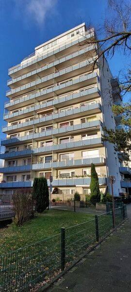 Helle, gut vermietete, 1-Zimmerwohnung mit Balkon, in zentraler Lage von Kaarst, provisionsfrei zu verkaufen.