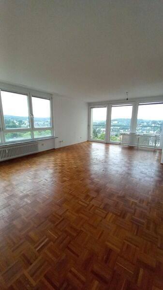 Lichtdurchflutete 3-Zi-Wohnung Panoramablick Wetzlar barrierefrei